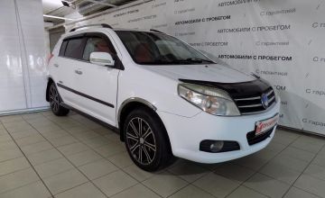 Geely MK Cross